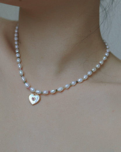 PRINCESS PEARL HEART NECKLACE