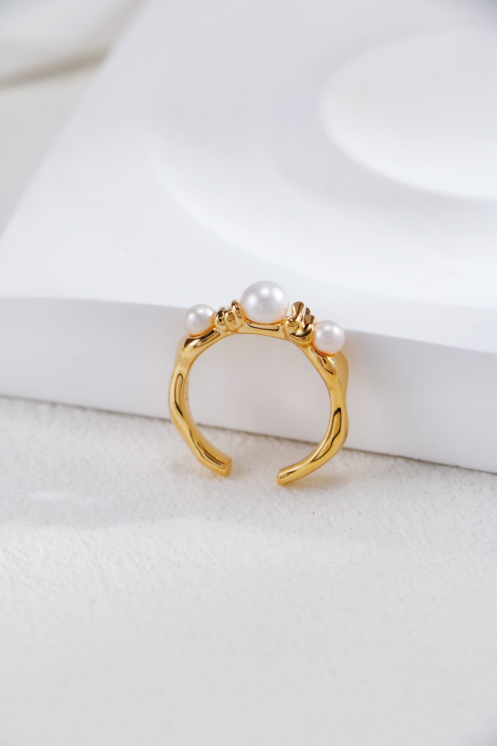 MOLTEN PEARL STACKING RING