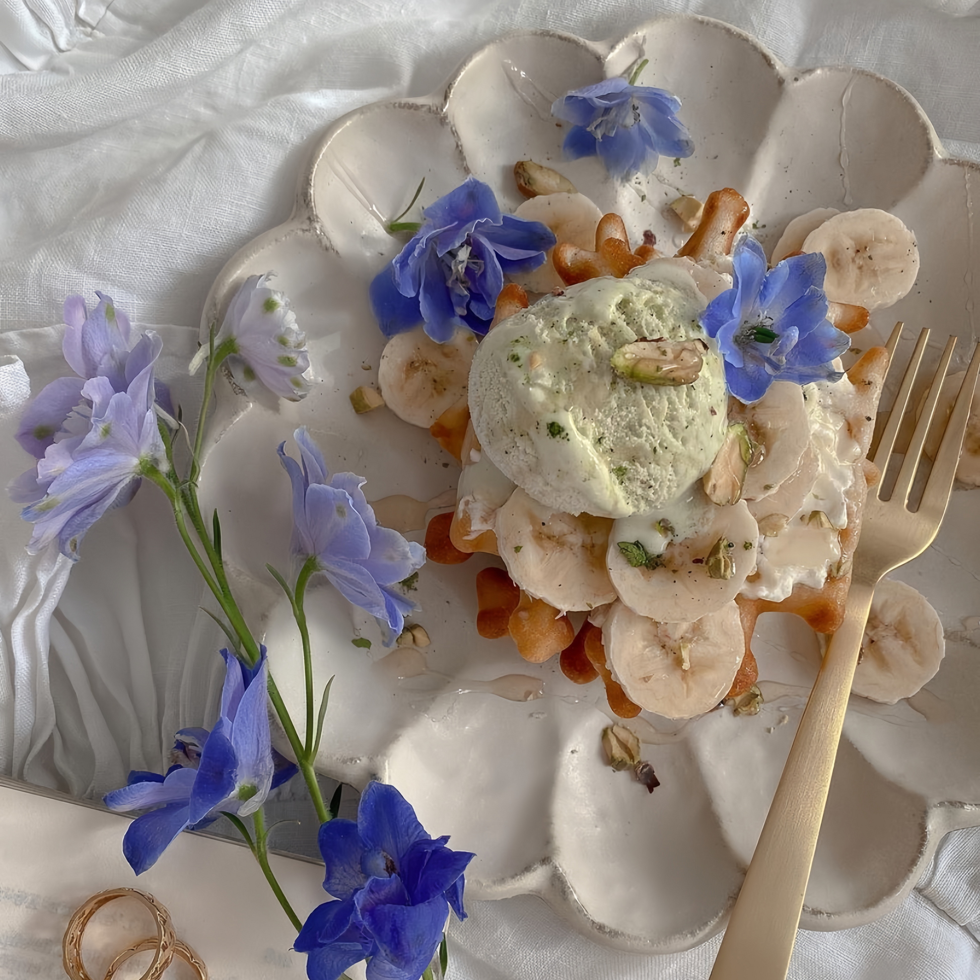 Rinka 8-inch plate - artisan-crafted tableware for elegant meals

